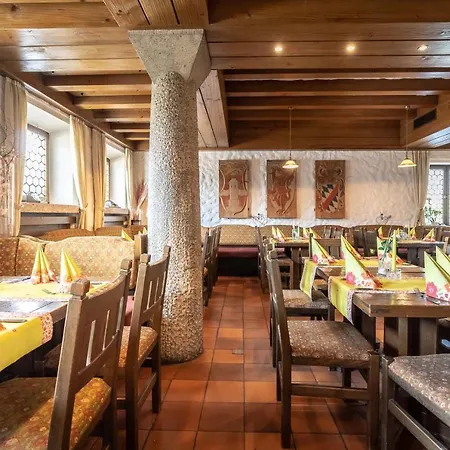Hotel Hotel-gasthof Zum Dragoner Peiting