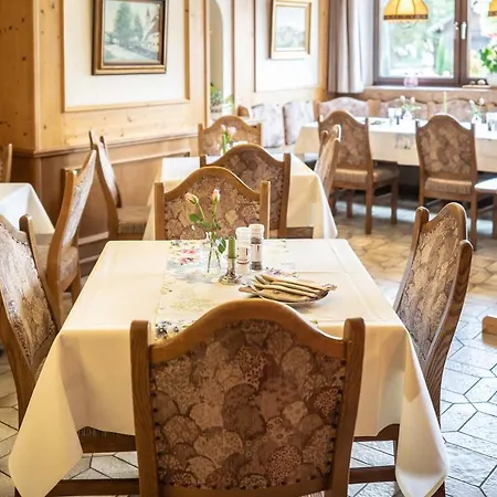Hotel-gasthof Zum Dragoner 3*