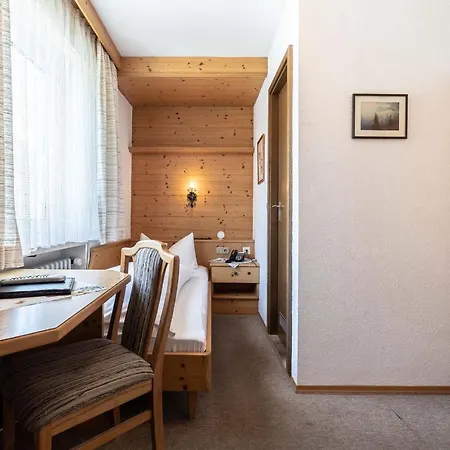 Hotel-Gasthof Zum Dragoner Hotel 3*